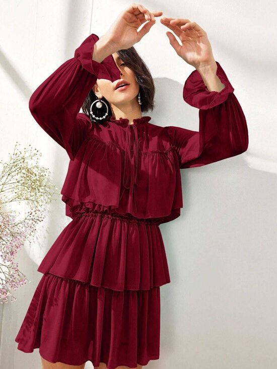 Suknelė su raukinukais