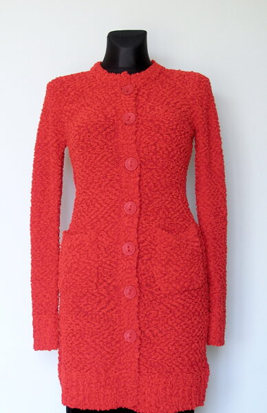 Ryškus, ilgas megztinis