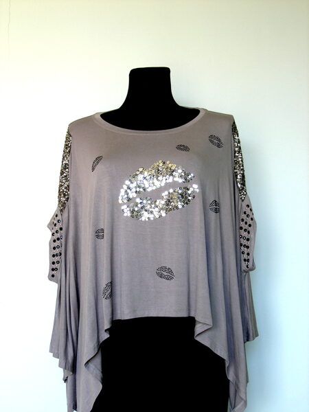 Plati palaidinė ,,Lūpos,,