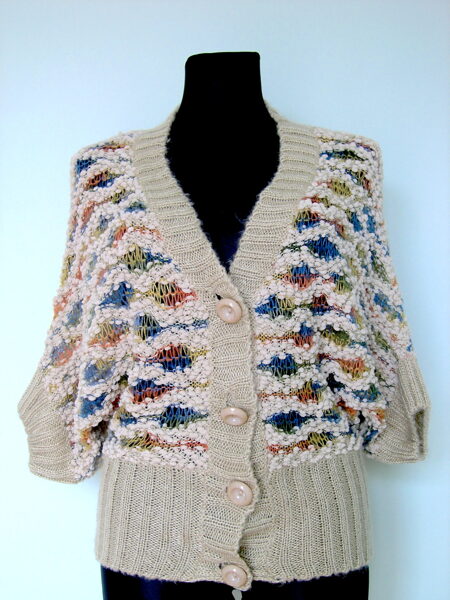 Bukle megztinis šviesus