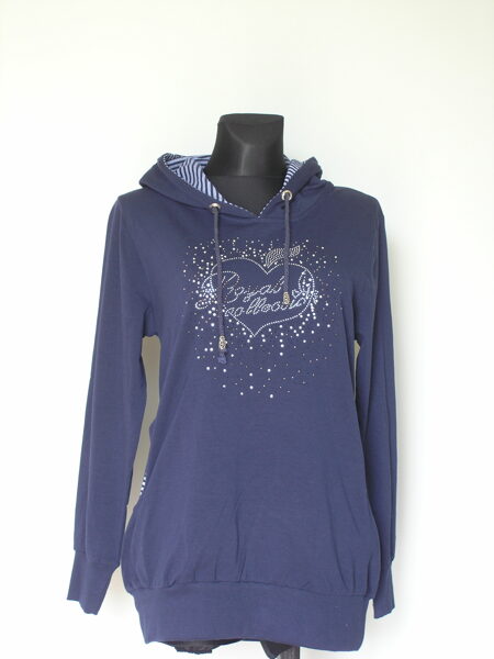 Džemperis su blizgučiais